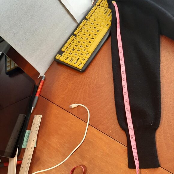 Jin Tu Men Wool Knit Cardigan Black Sz CH110/US 14 PreLoved Excellent Condition - Picture 6 of 7